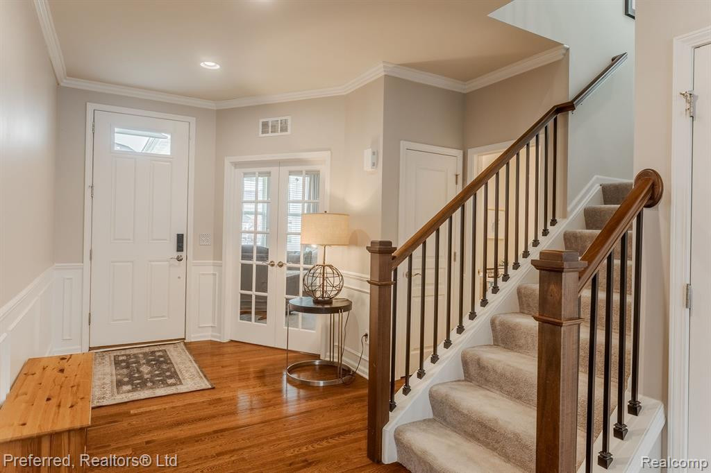 50537 EISENHOWER Drive, Canton, MI 48188 — Photo 3
