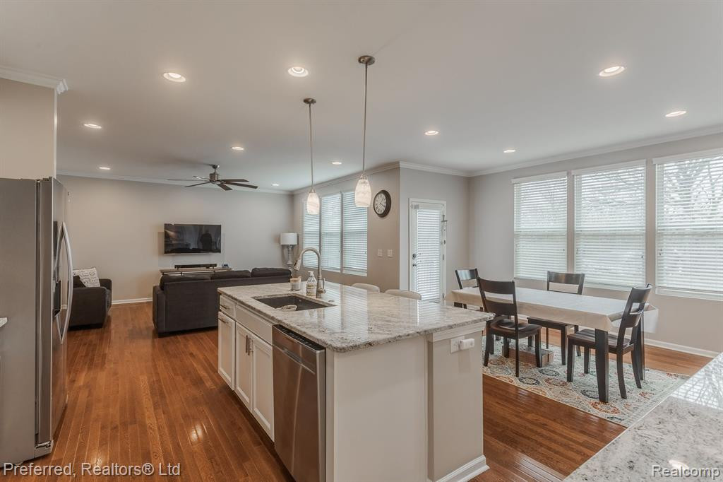 50537 EISENHOWER Drive, Canton, MI 48188 — Photo 9