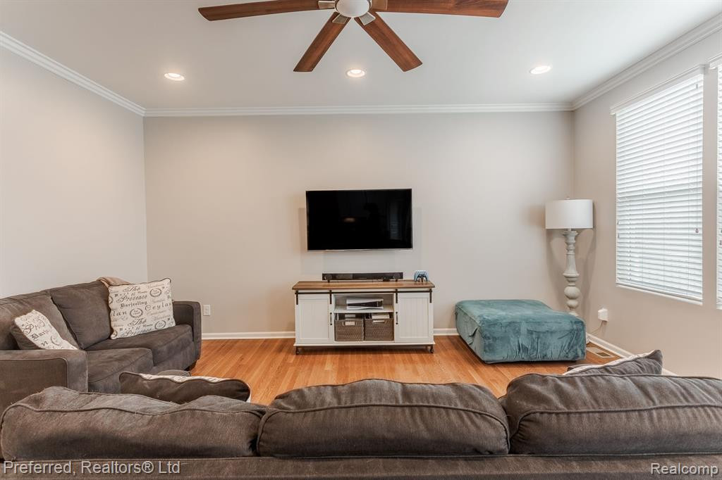 50537 EISENHOWER Drive, Canton, MI 48188 — Photo 18