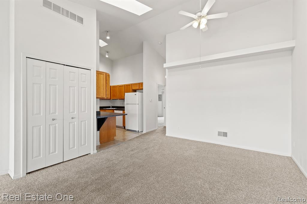 23464 STOFLET Lane, Trenton, MI 48183 — Photo 6