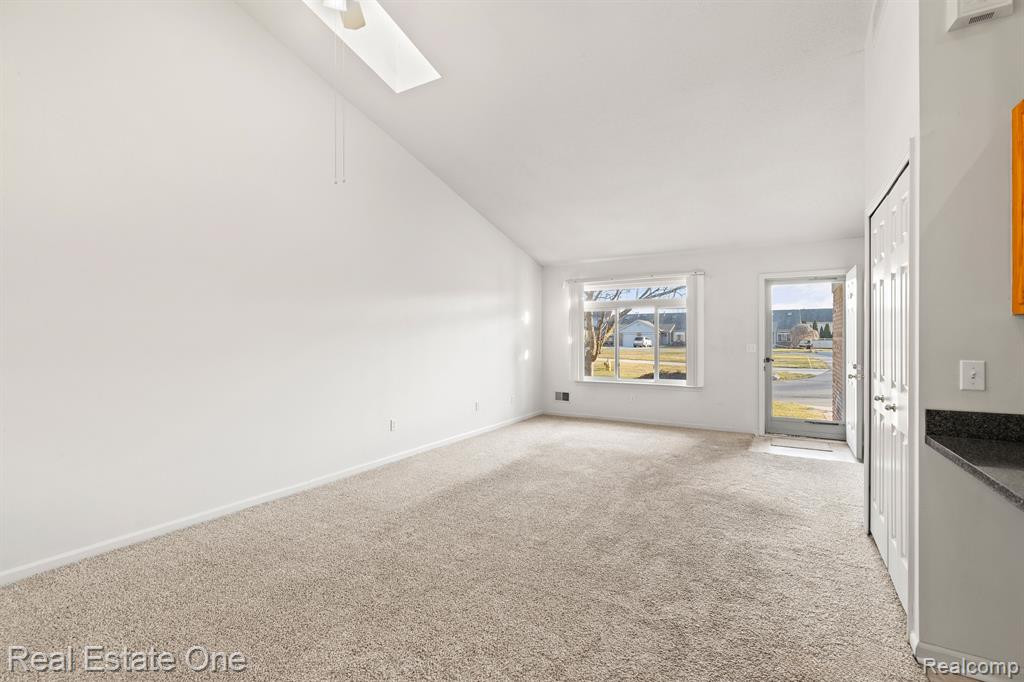 23464 STOFLET Lane, Trenton, MI 48183 — Photo 10
