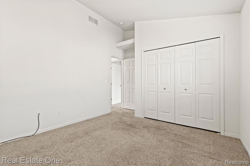 23464 STOFLET Lane, Trenton, MI 48183 — Photo 13