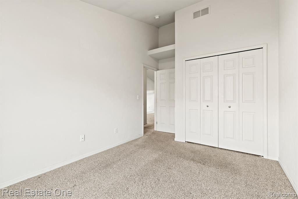 23464 STOFLET Lane, Trenton, MI 48183 — Photo 15