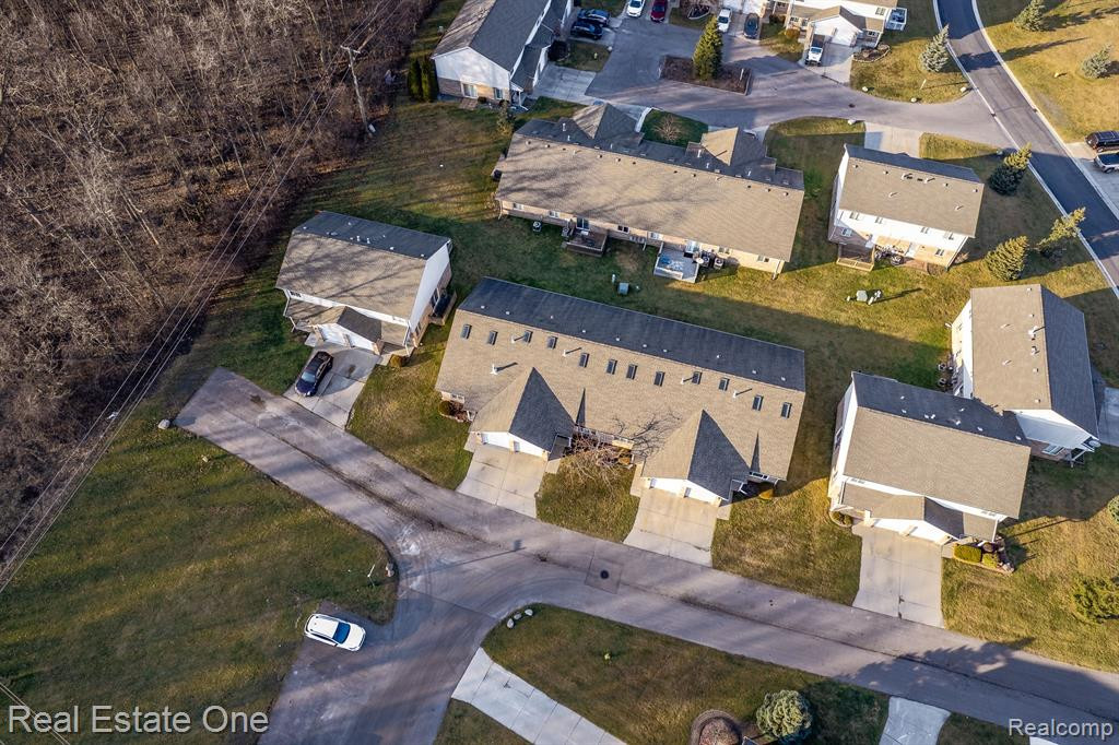 23464 STOFLET Lane, Trenton, MI 48183 — Photo 19