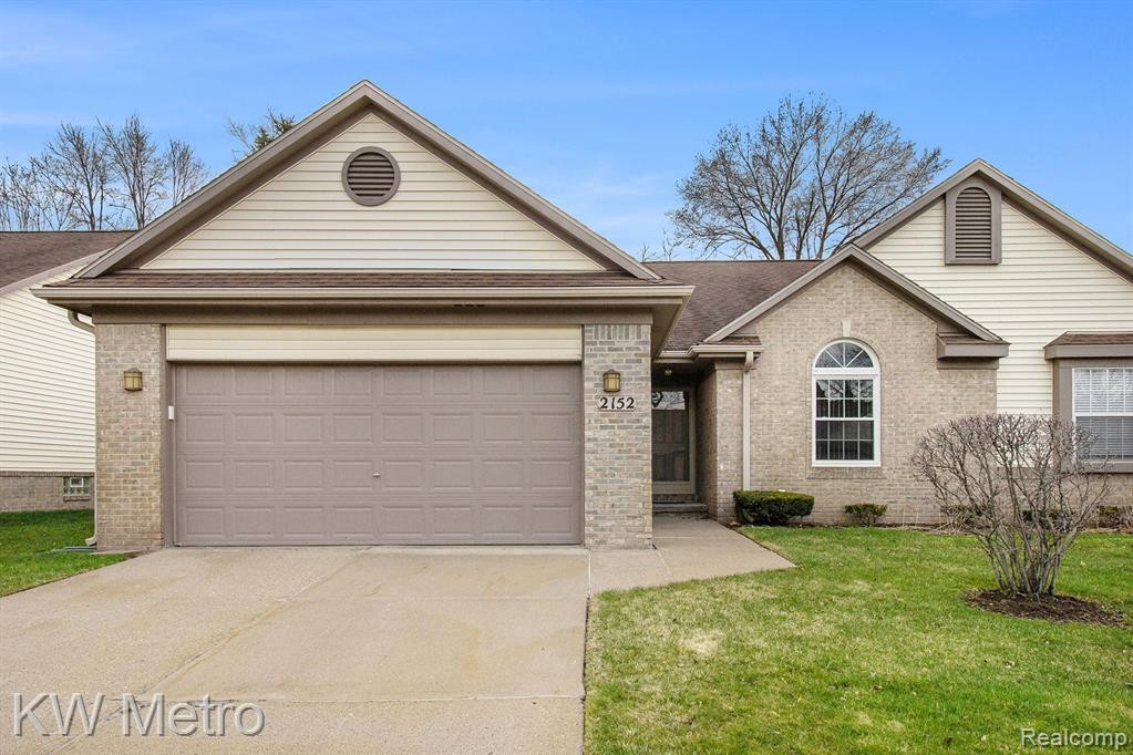2152 PLEASANT Drive, Commerce Twp, MI 48390 — front exterior