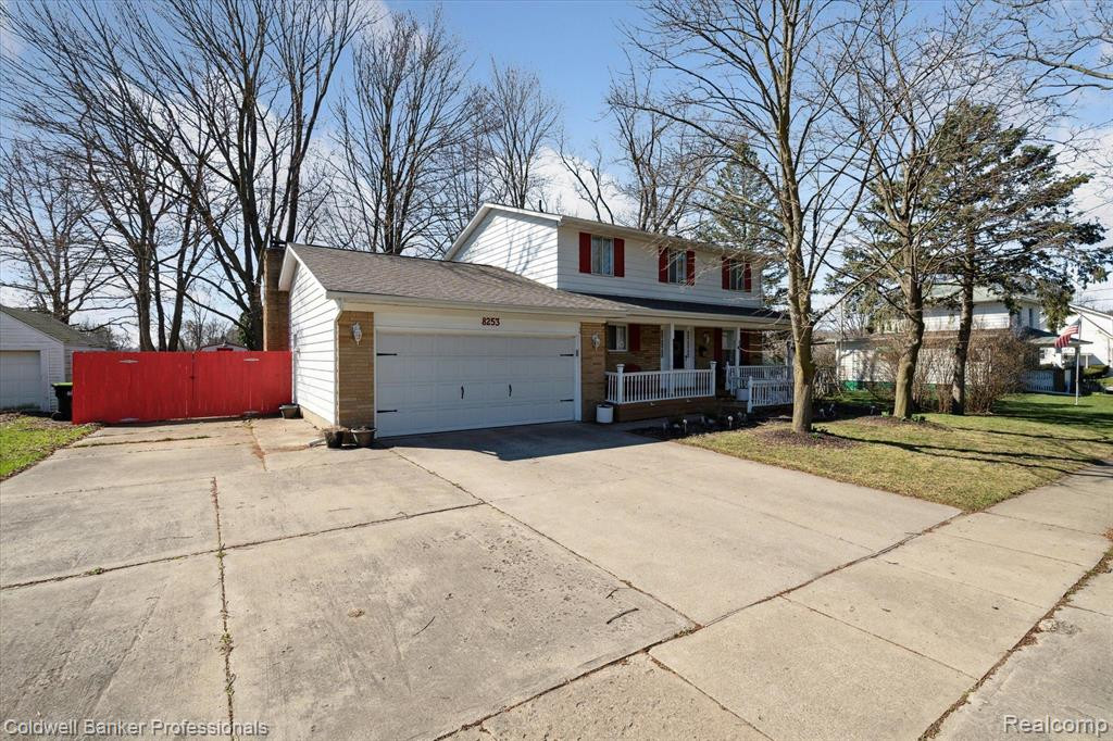 8253 MILLER Road, Swartz Creek, MI 48473 — Photo 2