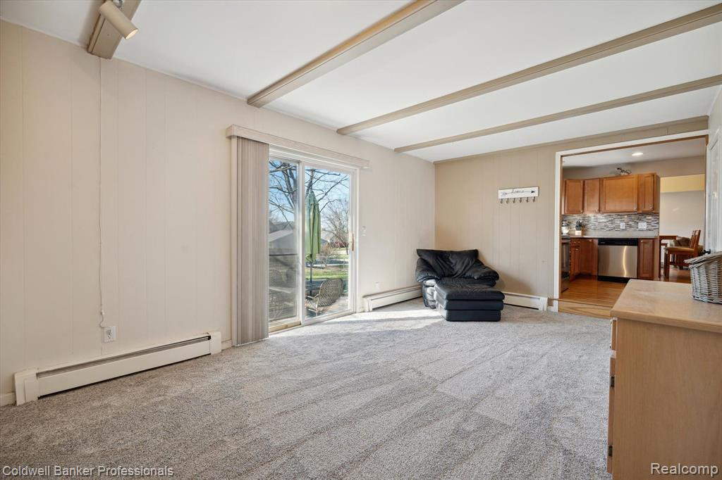 8253 MILLER Road, Swartz Creek, MI 48473 — Photo 12