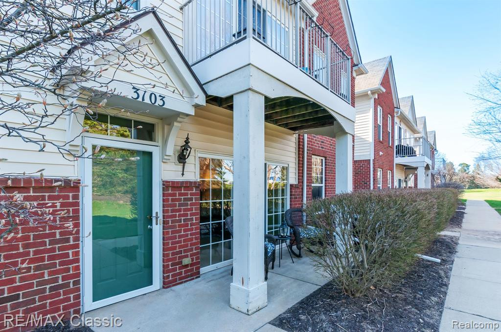 3103 GOLDENEYE Lane, Walled Lake, MI 48390 — Photo 3