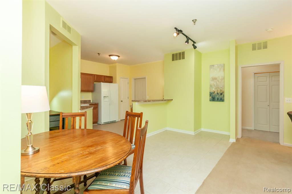 3103 GOLDENEYE Lane, Walled Lake, MI 48390 — Photo 13