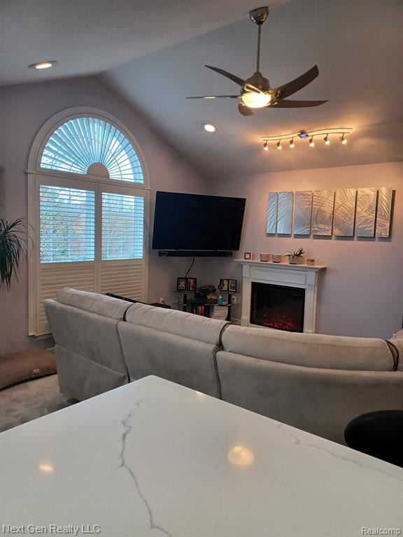 9210 FARMINGDALE Lane, Walled Lake, MI 48390 — Photo 10