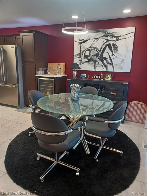 9210 FARMINGDALE Lane, Walled Lake, MI 48390 — Photo 14
