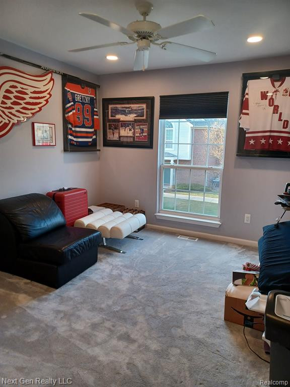 9210 FARMINGDALE Lane, Walled Lake, MI 48390 — Photo 19