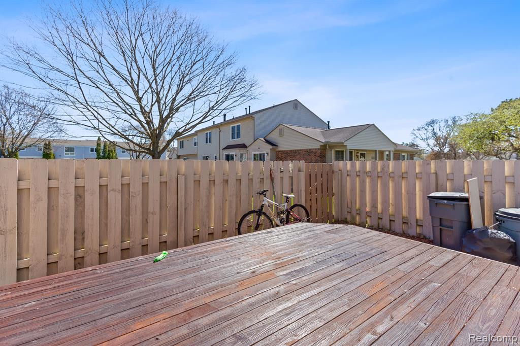 24244 BASHIAN Drive, Novi, MI — Photo 5