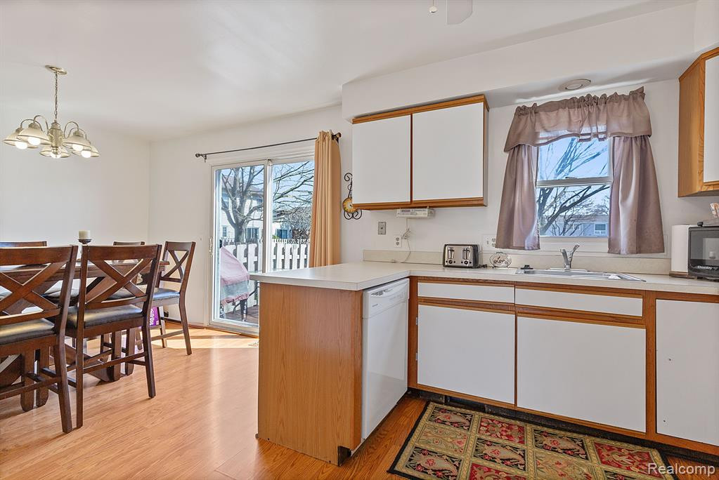 24244 BASHIAN Drive, Novi, MI — Photo 13