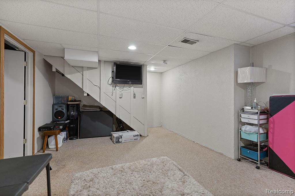 24244 BASHIAN Drive, Novi, MI — Photo 23