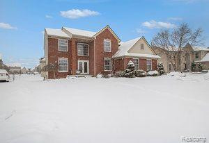 6506 ANNA Drive, Belleville, MI 48111 — Photo 2