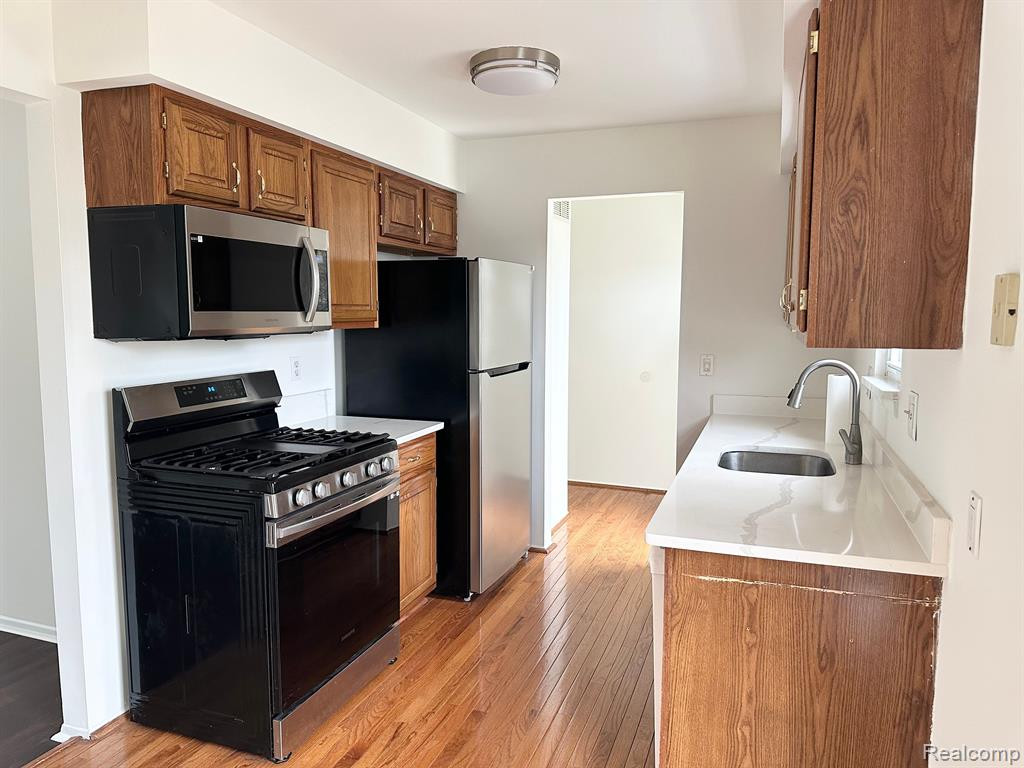 24619 BASHIAN Drive, Novi, MI — Photo 4