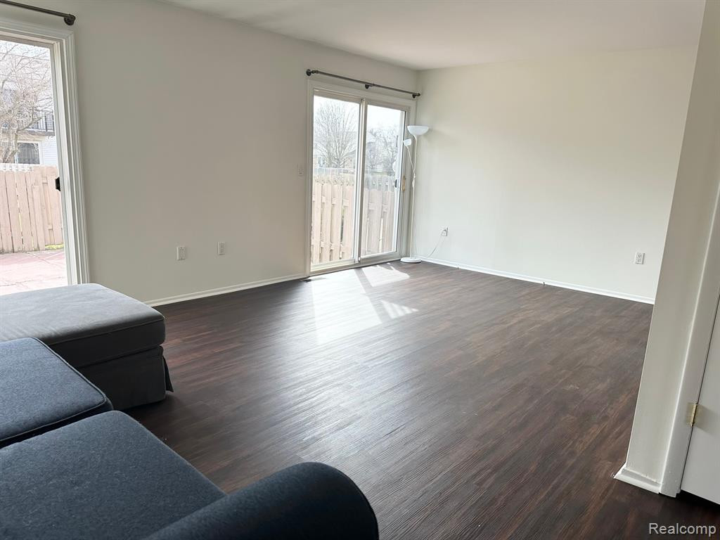 24619 BASHIAN Drive, Novi, MI — Photo 13