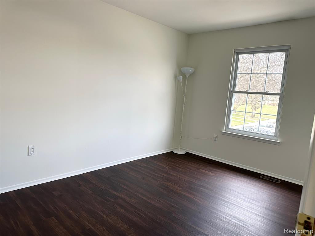 24619 BASHIAN Drive, Novi, MI — Photo 22