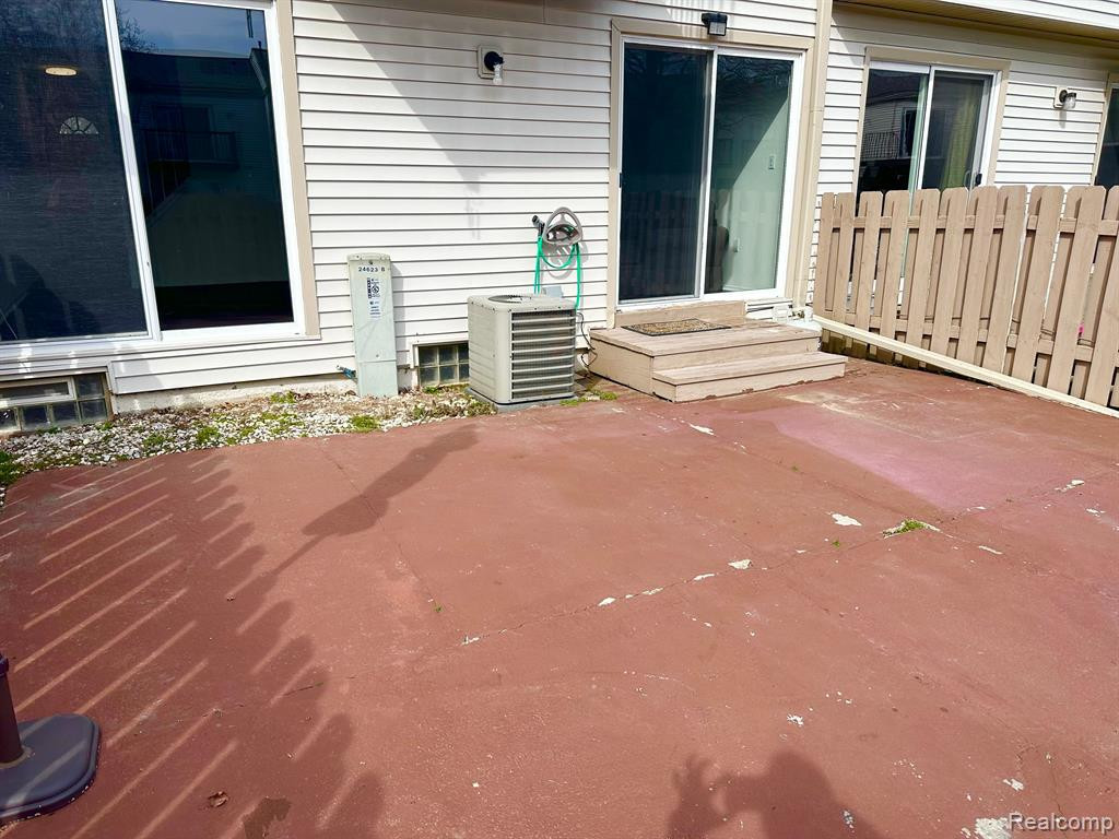 24619 BASHIAN Drive, Novi, MI — Photo 35