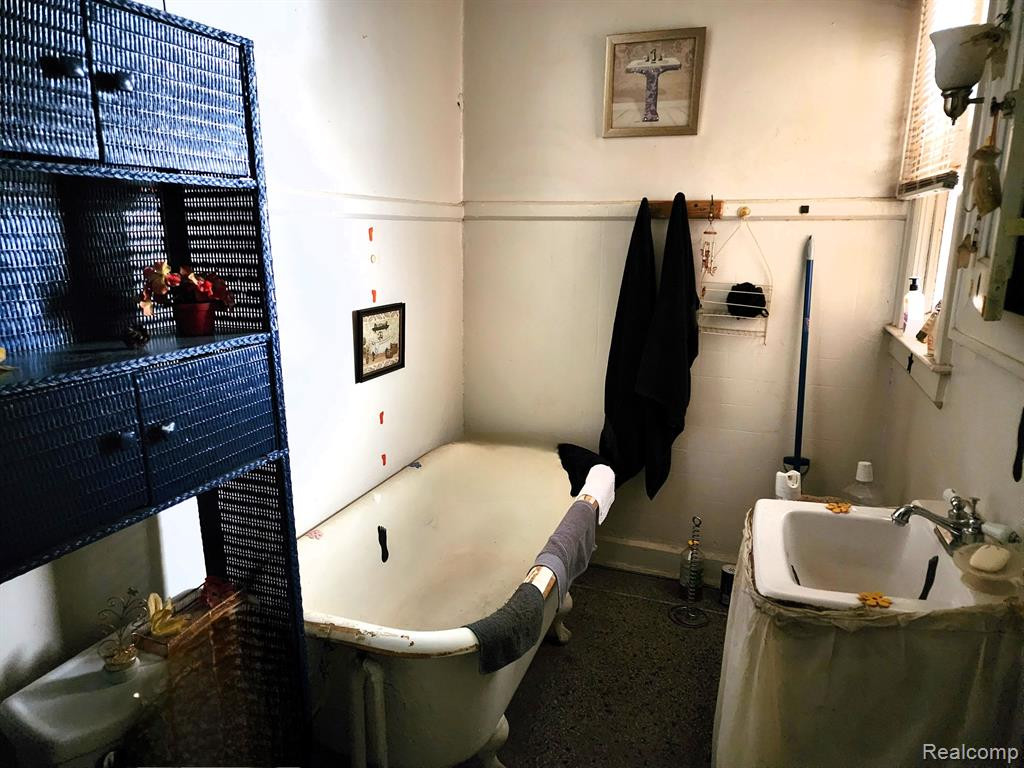 503 ALGER Street, Detroit, MI 48202 — Photo 11