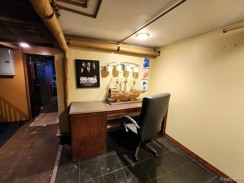 503 ALGER Street, Detroit, MI 48202 — Photo 16