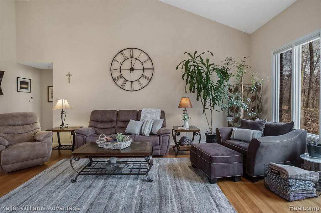 8597 PEBBLE CREEK Drive, Pinckney, MI 48169 — Photo 7