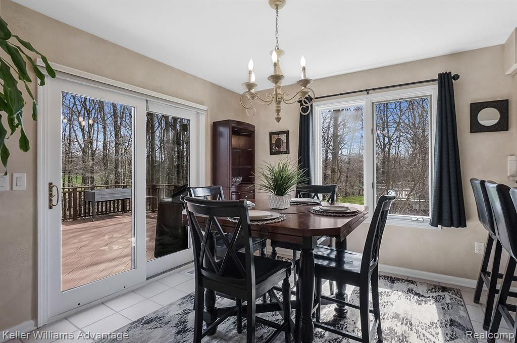 8597 PEBBLE CREEK Drive, Pinckney, MI 48169 — Photo 11