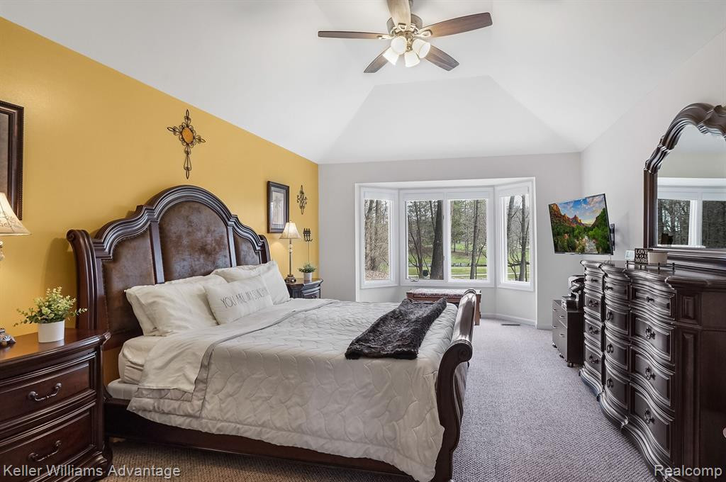 8597 PEBBLE CREEK Drive, Pinckney, MI 48169 — Photo 17