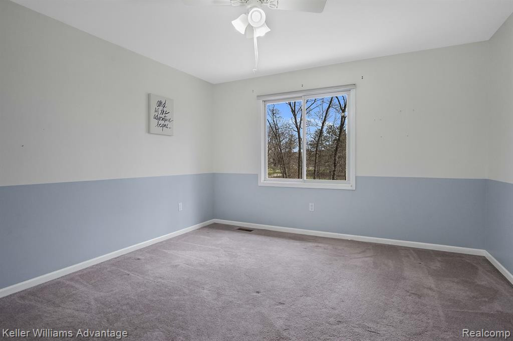 8597 PEBBLE CREEK Drive, Pinckney, MI 48169 — Photo 25