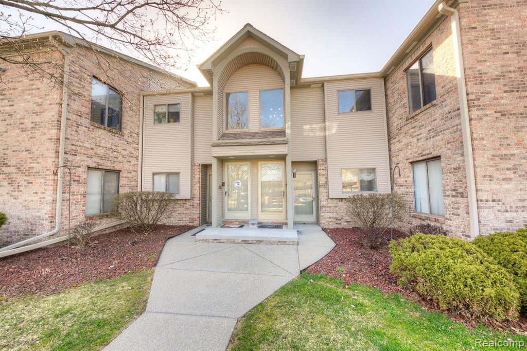42793 LILLEY POINTE Drive, 144, Canton, MI 48187 — Photo 42