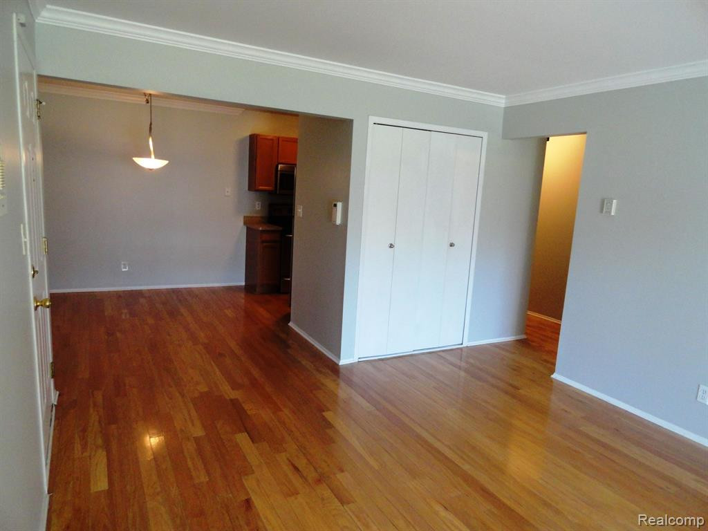 2420 Parmenter, Royal Oak, MI 48073 — Photo 6