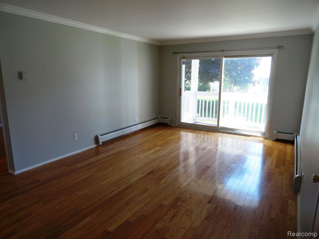 2420 Parmenter, Royal Oak, MI 48073 — Photo 7
