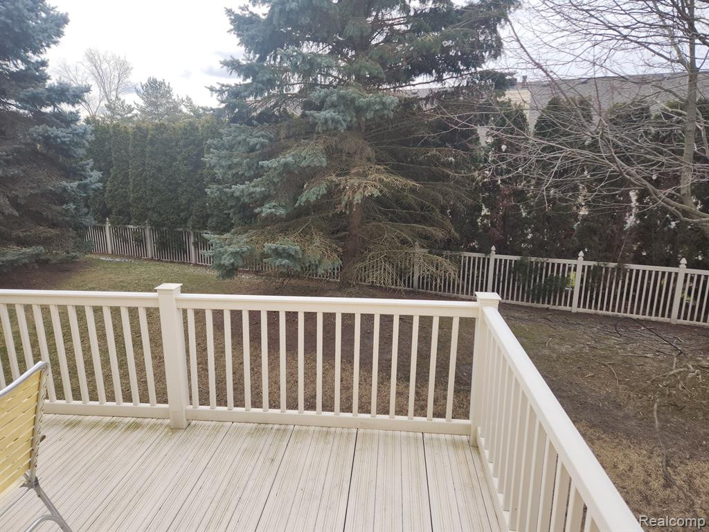 23585 ASHLEY Drive, Flat Rock, MI 48134 — Photo 5