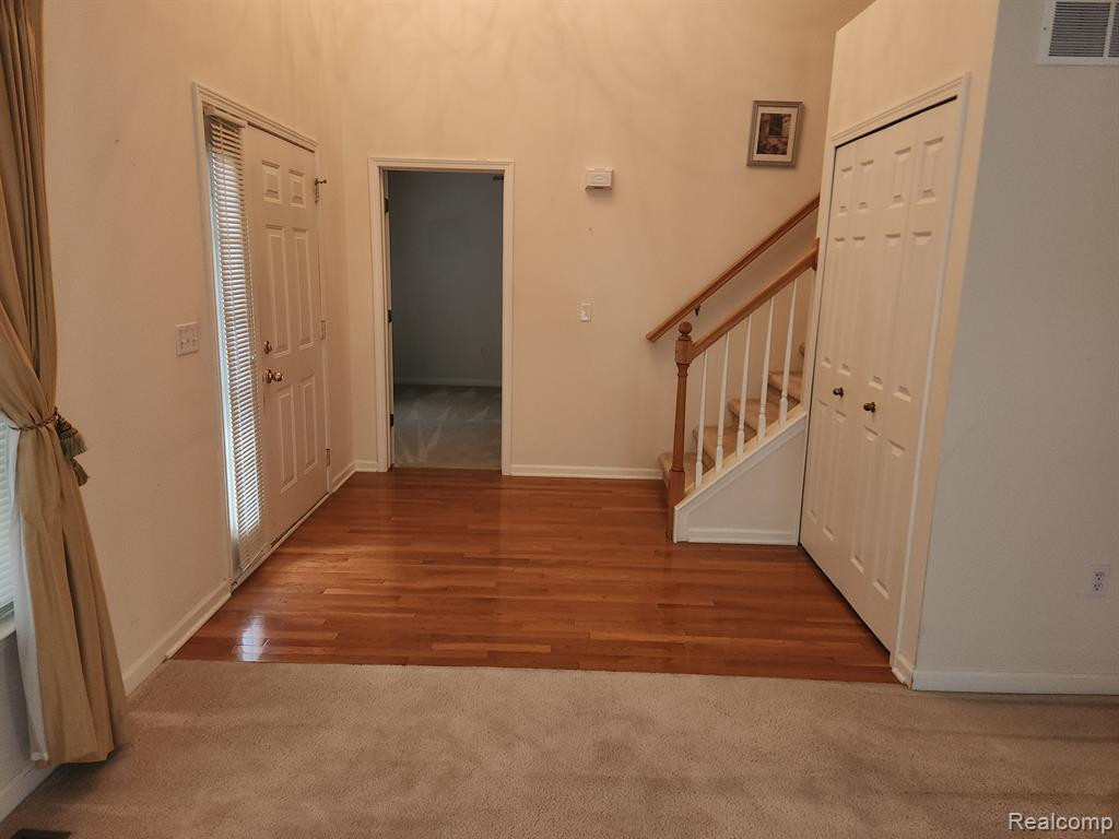 23585 ASHLEY Drive, Flat Rock, MI 48134 — Photo 10