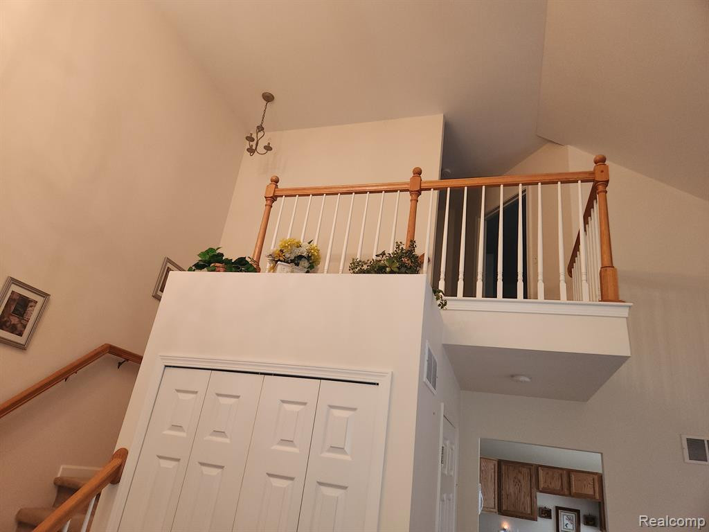 23585 ASHLEY Drive, Flat Rock, MI 48134 — Photo 16