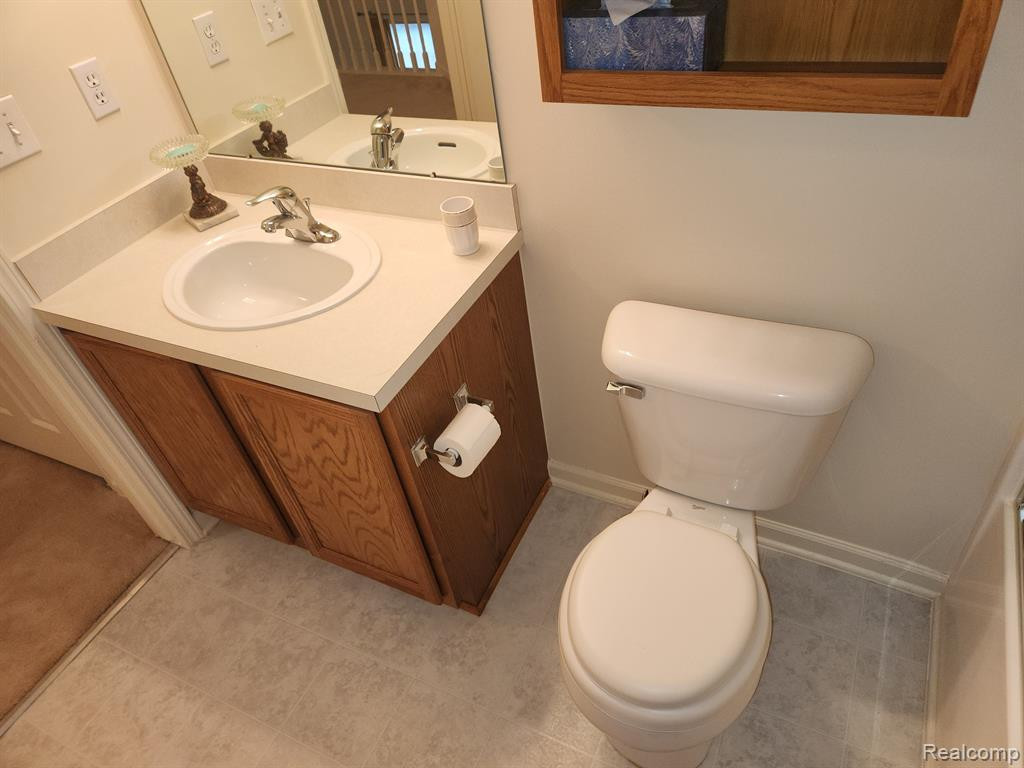 23585 ASHLEY Drive, Flat Rock, MI 48134 — Photo 21