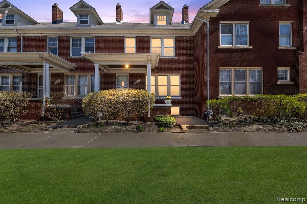 8006 3RD Street, 25, Detroit, MI 48202 — Photo 2