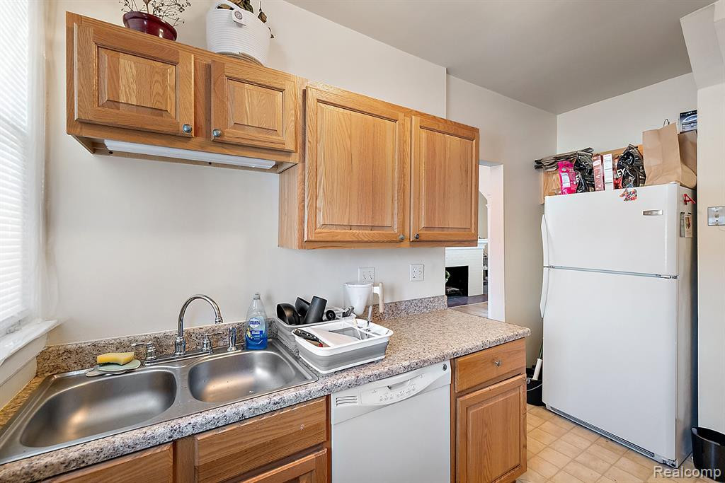 8006 3RD Street, 25, Detroit, MI 48202 — Photo 17