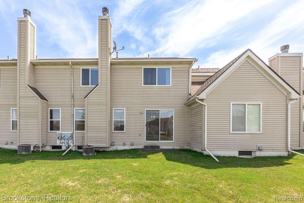 4305 WILLOW VIEW Court, Howell, MI 48843 — Photo 6