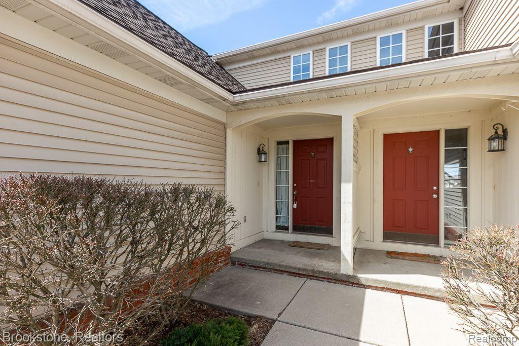4305 WILLOW VIEW Court, Howell, MI 48843 — Photo 10