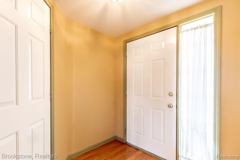 4305 WILLOW VIEW Court, Howell, MI 48843 — Photo 13