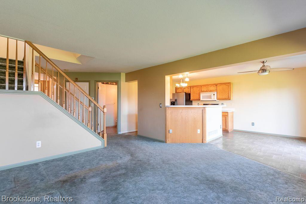 4305 WILLOW VIEW Court, Howell, MI 48843 — Photo 17
