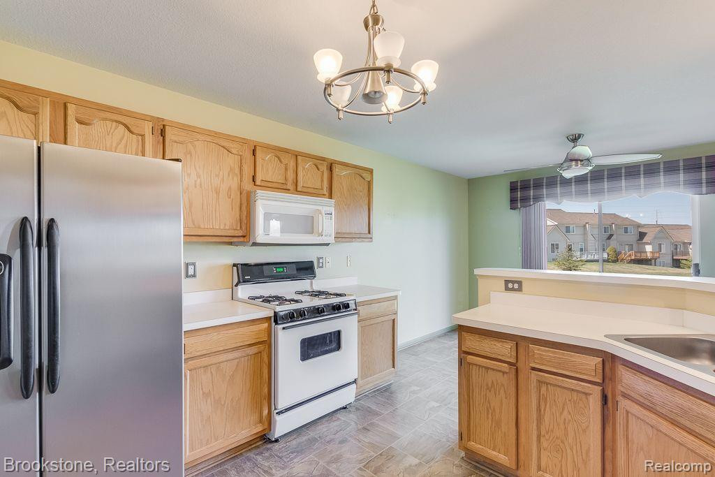 4305 WILLOW VIEW Court, Howell, MI 48843 — Photo 19