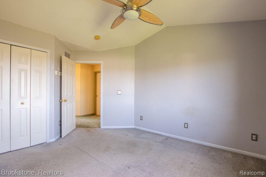 4305 WILLOW VIEW Court, Howell, MI 48843 — Photo 28