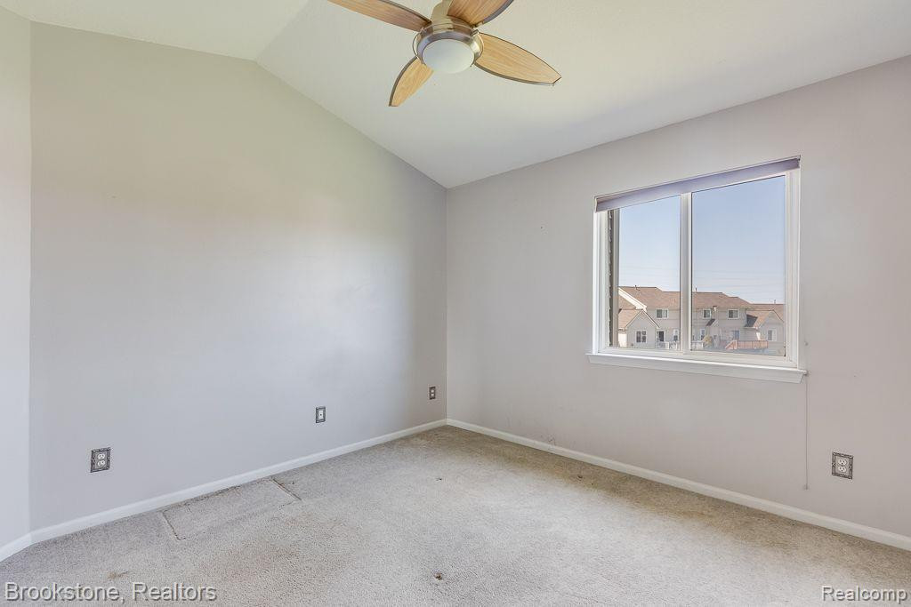 4305 WILLOW VIEW Court, Howell, MI 48843 — Photo 29