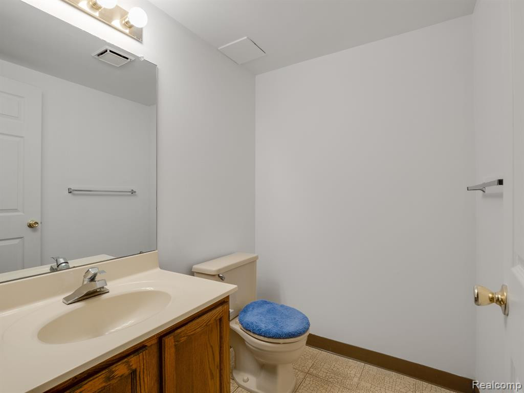 40054 CROSSWINDS, Novi, MI — Photo 21