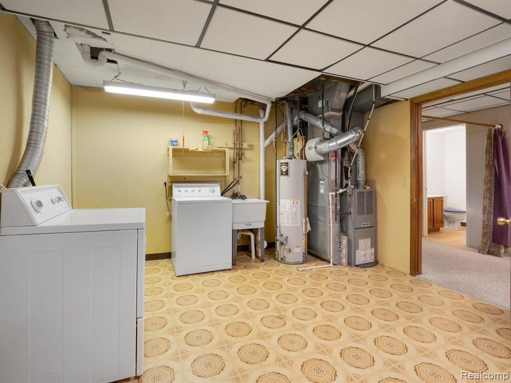 40054 CROSSWINDS, Novi, MI — Photo 24