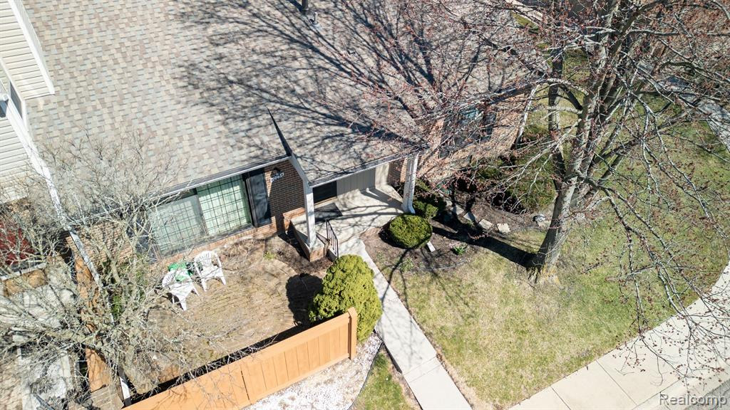 40054 CROSSWINDS, Novi, MI — Photo 32