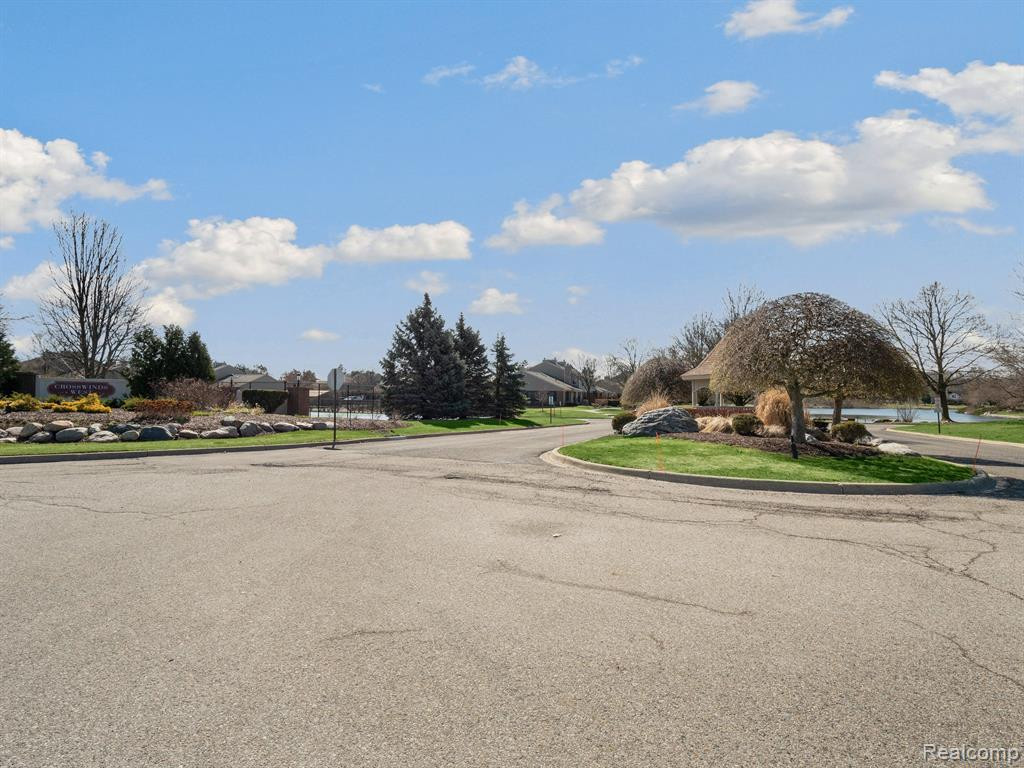 40054 CROSSWINDS, Novi, MI — Photo 40